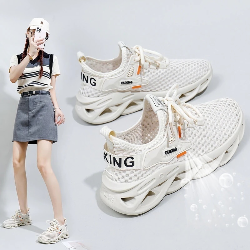 スニーカー2024夏の新しい韓国の通気性の女性の靴学生ランニングスポーツシューズ女性カジュアルシューズ