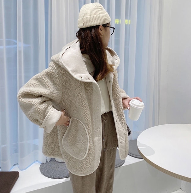 アウター ブルゾン ジャケット もこもこアウター ボアブルゾン 萌袖 ワイド もこもこ モコモコ リバーシブル フリース ボア かわいい カジュアル 大人 おしゃれ お洒落 こなれ感