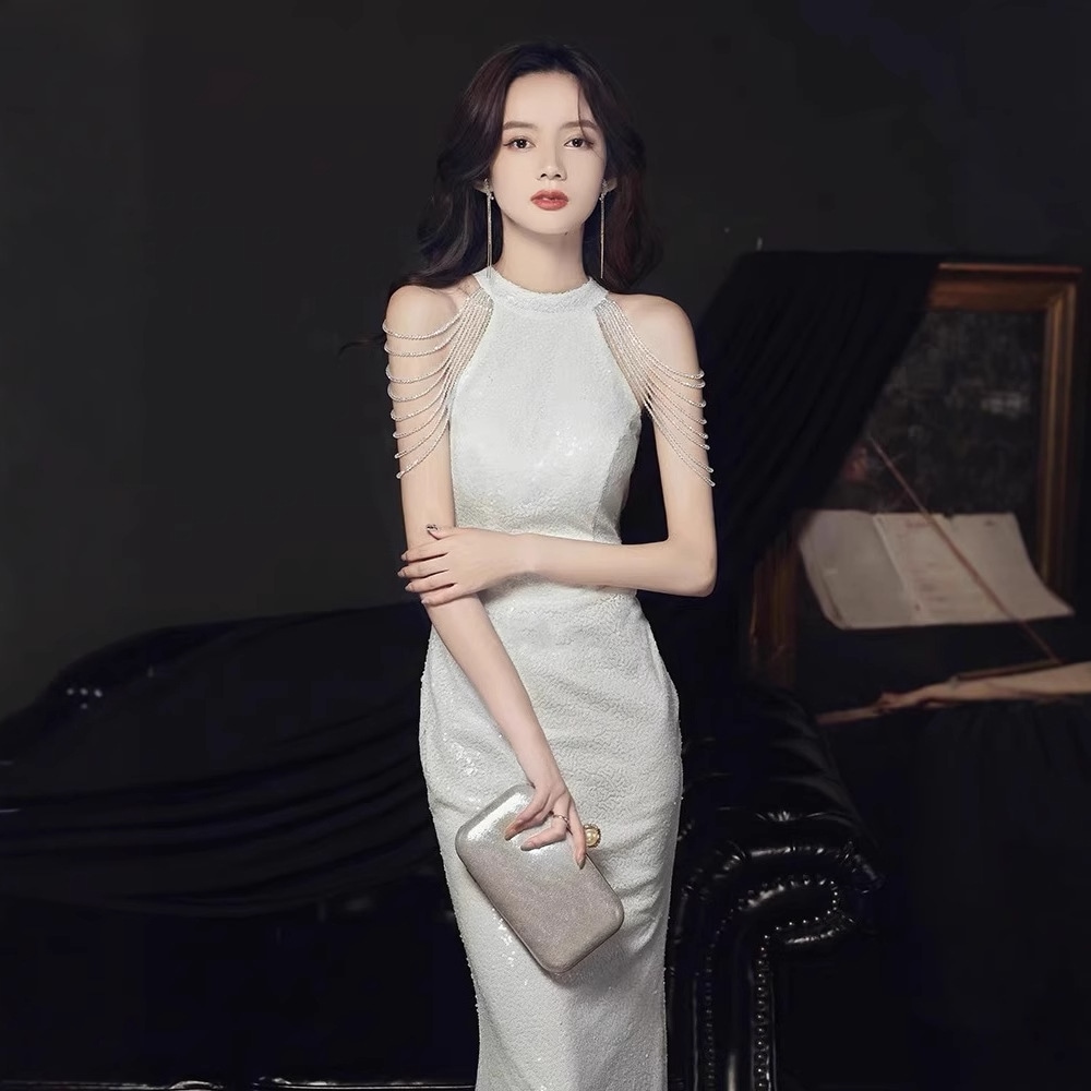 2025気質女性のための長い白いスパンコールドレスタッセルテールホストバンケットドレス