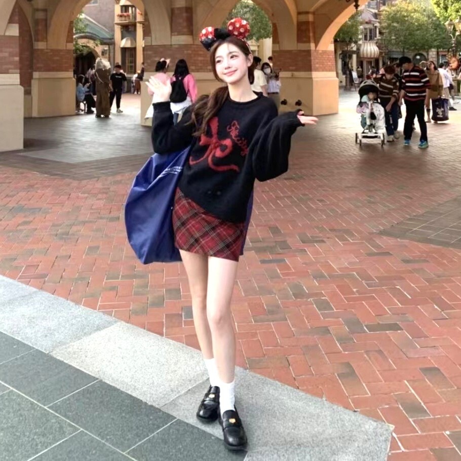ニット リボン セーター 柄 クールネックガーリー 黒 長袖 デート かわいい 大人可愛い きれいめ 着回し シンプル 大人 上品 おしゃれ 大人女子 こなれ感 キュート