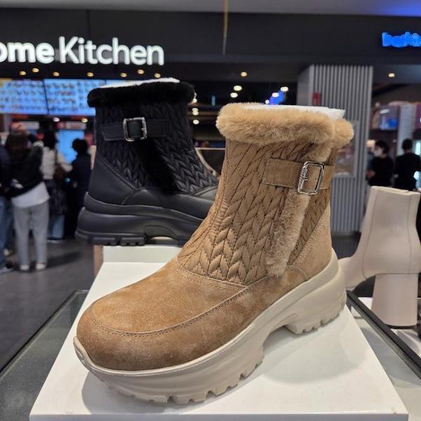 HC06 女性用パディング起毛軽量ブーツ LCWA73U54C (42312967)