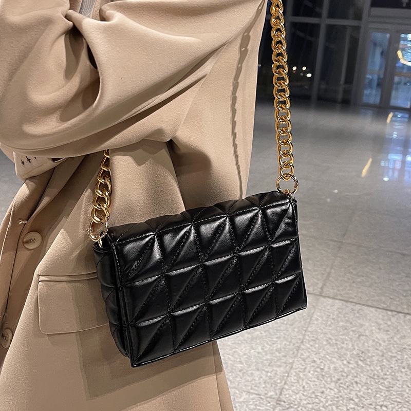 キルティングショルダーバッグ バッグ バック レディースバッグ ショルダーバッグ ショルダーバック 斜めがけバッグ 斜め掛けバッグ 肩がけバック 肩掛けバック 斜めがけ 斜め掛け 肩がけ 肩掛け PU