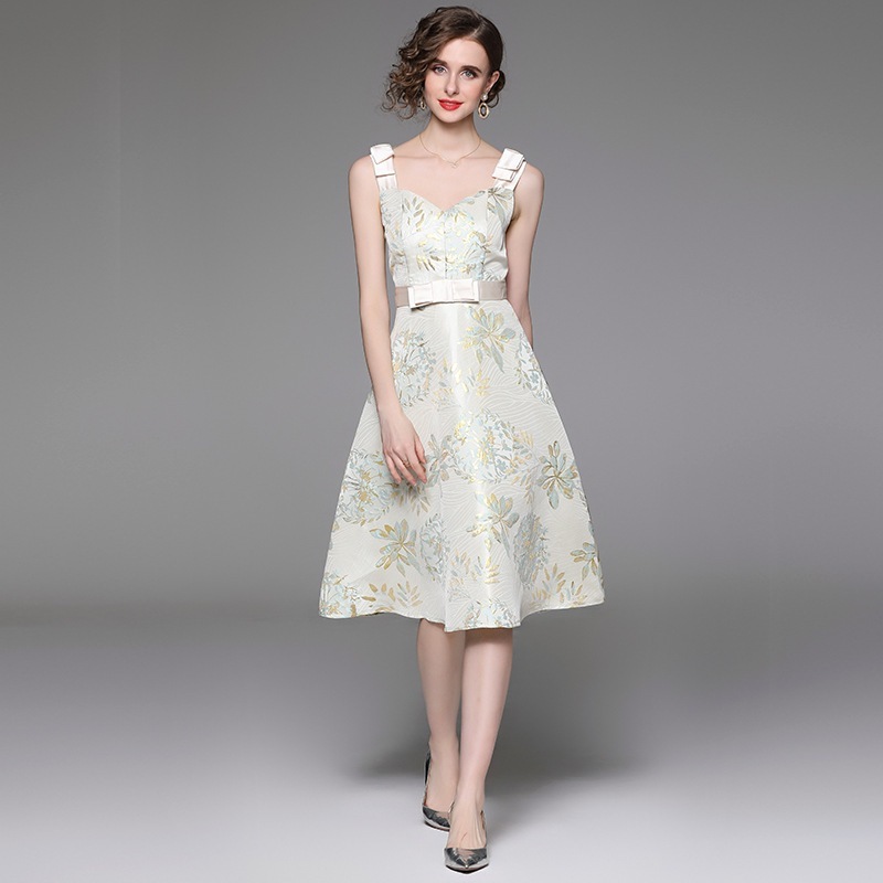 夏の新型パーティードレス キャミワンピース気質ファッションレトロ袖なしストラップドレス 4,803円