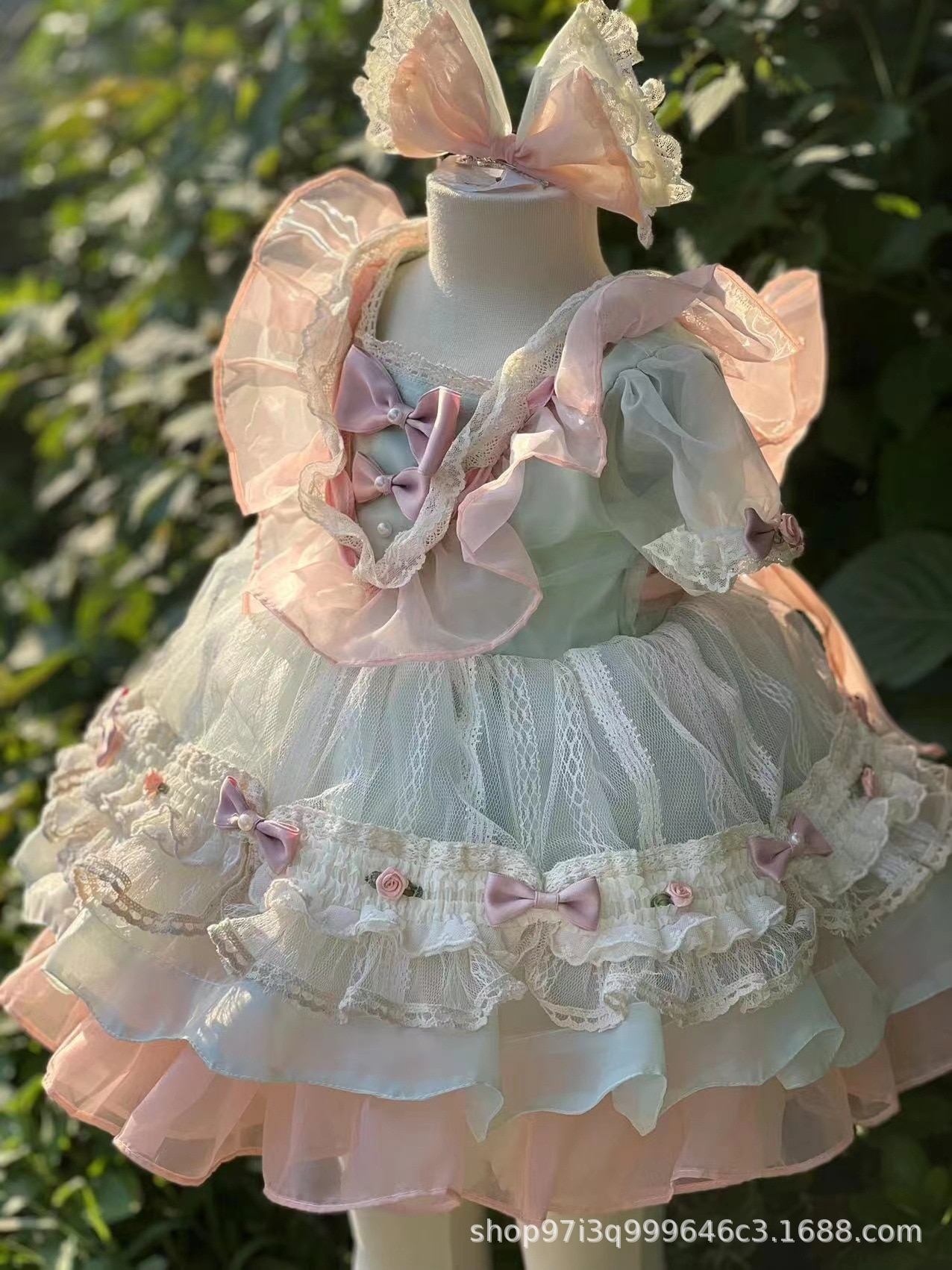 ロリータガールズプリンセスドレス超おしゃれなレースパフドレスベビー1歳ドレス女の子誕生日ドレス