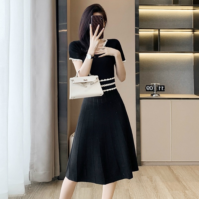 ニットワンピース スカラップデザイン おしゃれ モノトーン 母 40代 長袖 レディース ブラック 母親 大きいサイズ 大人かわいい 春ニット 上品 春 50代 薄手 ファッション 美人 きれいめ 3