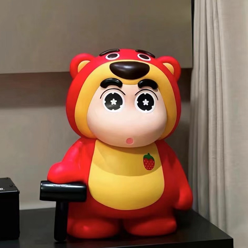【配送料無料】 イチゴ熊クレヨンしんちゃんフィギュアリビングテレビキャビネットオフィスアクセサリー大盛りファッション置物人形