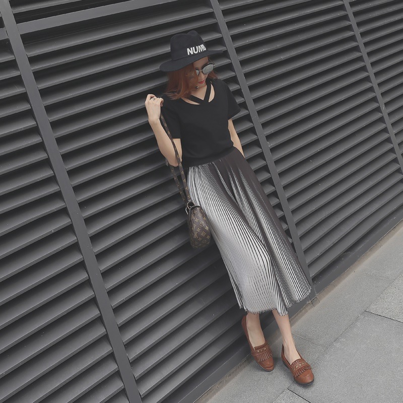 3092.ストライププリーツロングスカート（ブラック＆ホワイト）