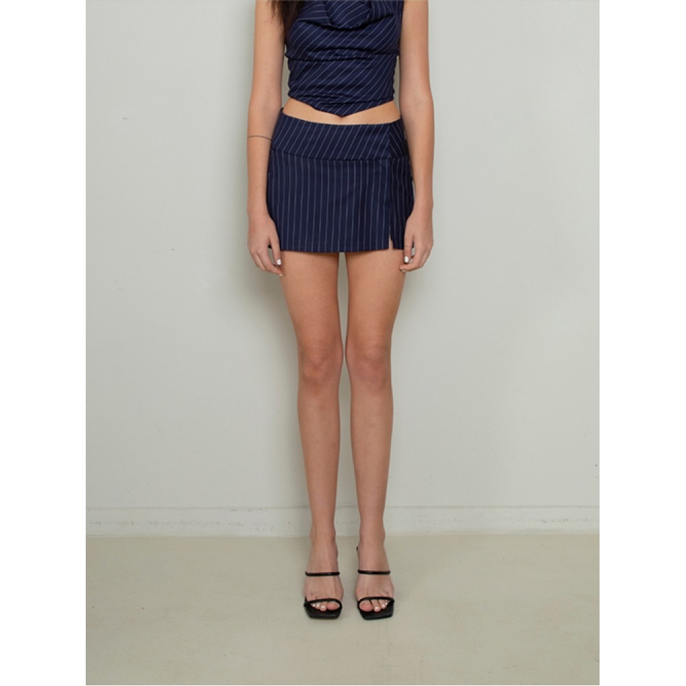 NOT YUR ROSE ヘイリースリットスカート (ネイビー) 14,937円