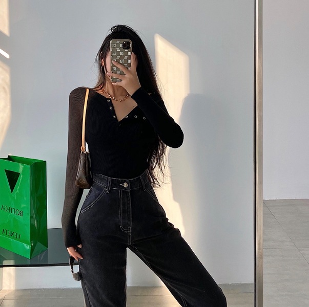 トップス カットソー 長袖 ヘンリーネック アシンメトリー デザイン ボタン 美ライン ニュアンス ティアード リブ 伸縮性 ストレッチ カラバリ スタイルアップ かわいい 大人可愛い きれいめ