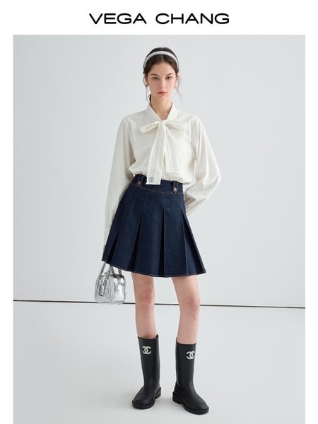 ジャカードレースリボン白シャツ