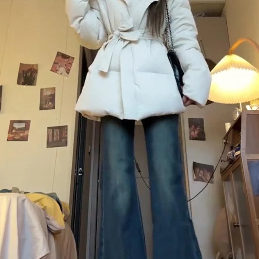 高級感と美しさを兼ね備えた女性用ダウンジャケット...