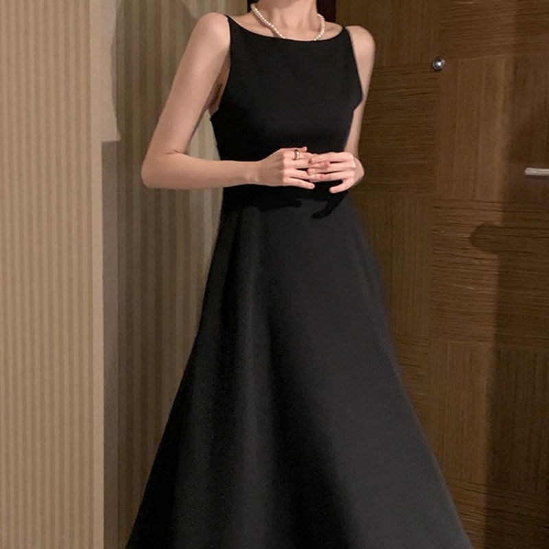 ワンピース ロングワンピース ノースリーブワンピース ウエストマーク セミフレア バックシャン 背中開き かわいい 大人可愛い きれいめ シンプル 上品 おしゃれ かっこいい カジュアル こなれ感