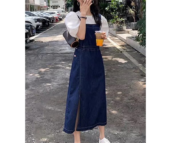 レディース ワンピース デニム ジャンパースカート ミモレ ロング 袖なし ノースリーブ スクエアネック フェミニン ウエストマーク スリット ハイウエスト サスペンダー かわいい 大人可愛い 5,206円