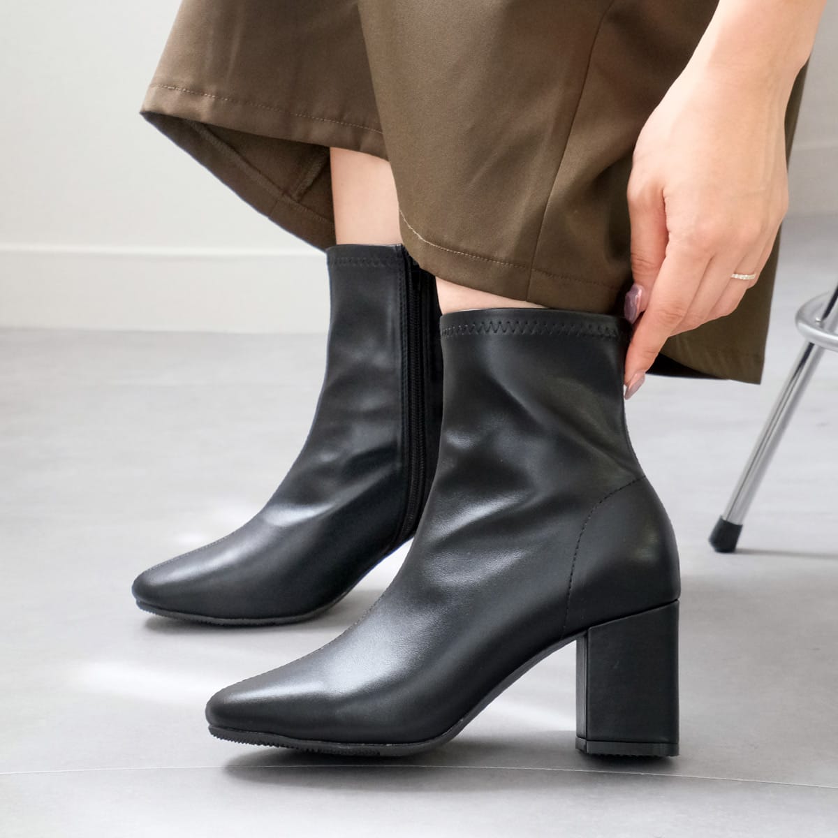 7cmヒールストレッチショートブーツ レディース