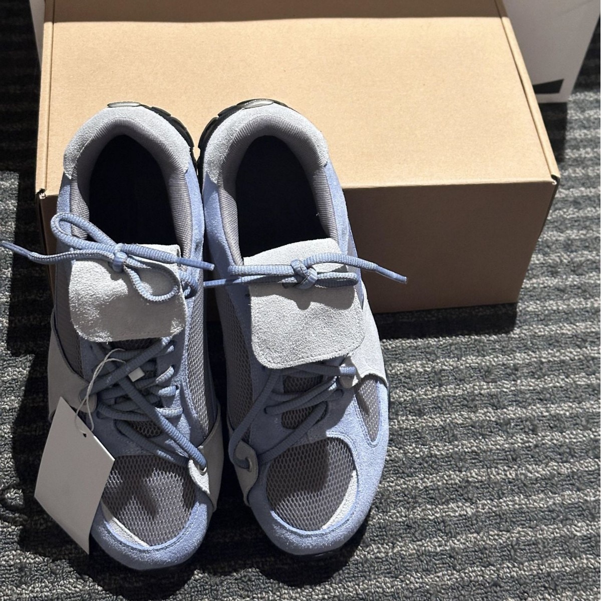 Cowhideバージョンニッチフリップトーンの丸い丸いトーの濃厚なキャンバスシューズカジュアルボードシューズ女性通気性のある多才なスニーカー女性