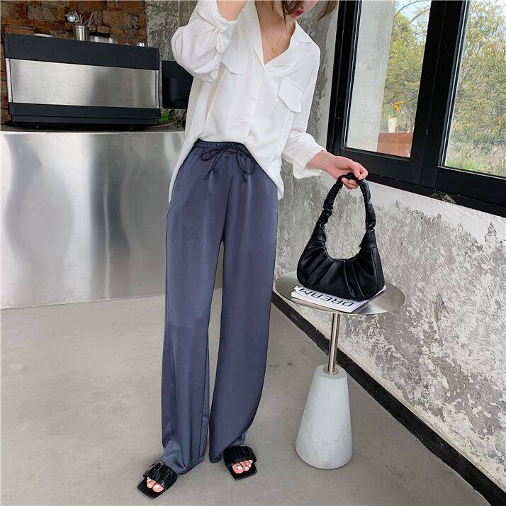 3color レディース ボトムス パンツ ロングパンツ ワイドパンツ ストレート サテン 落ち感 無地 ハイウエスト ウエストゴム 華奢見え 楽ちん ポケット カジュアル 大人カジュアル きれいめ