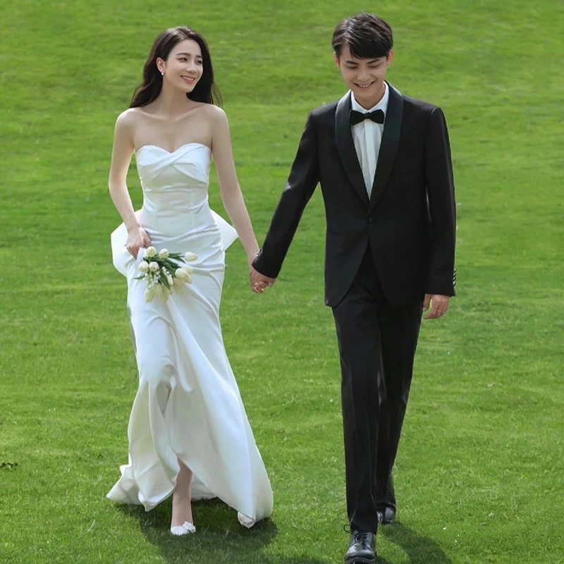 ウェディングドレス マーメイドドレス ビスチェドレス 白 サテン ドレス 二次会ドレス 結婚式ドレス マーメイドライン ノースリーブ バックリボン オシャレ 可愛い ロングドレス ホワイトドレス トレ