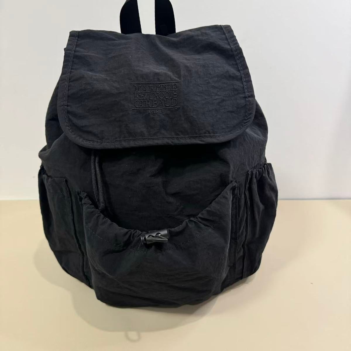 マリテフランソワジルボー　【MARITHE】CLASSIC LOGO STOPPER POCKET BACKPACK　black リュック 黒　（海外発送）