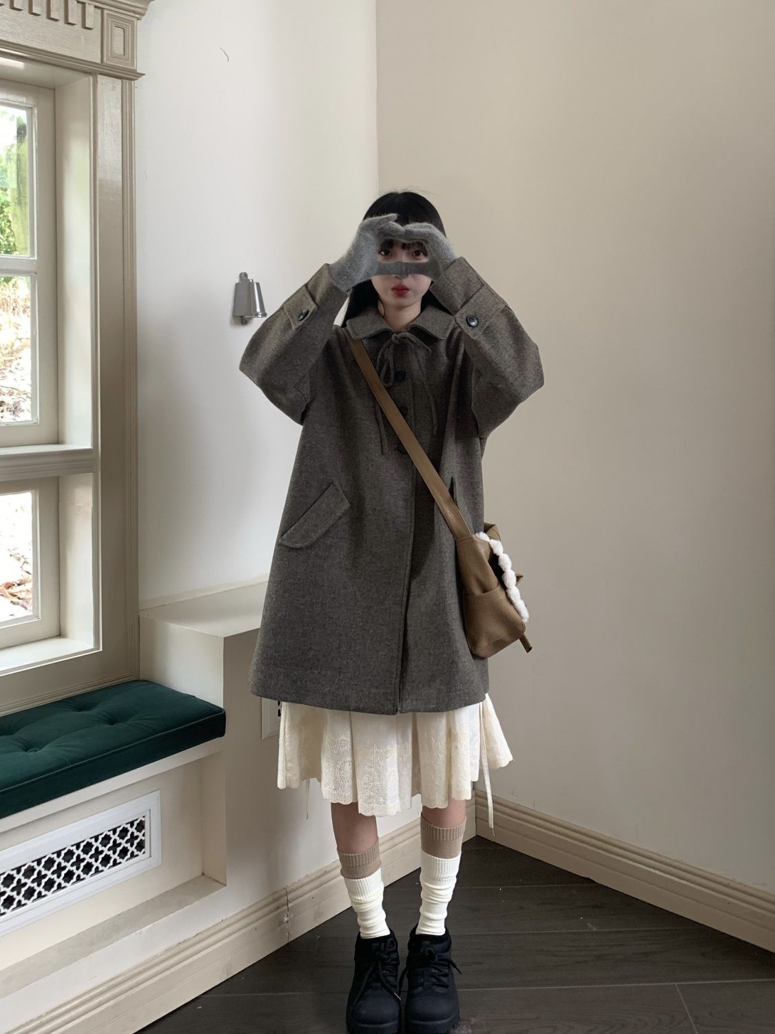 福袋2025大人気 日本のオート麦の濃い灰色の中で長い毛ですコートは秋冬の新型のゆったりした通勤ラシャのコートです