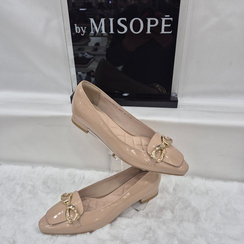 By 女性ロゴ装飾パンプス 112HT435FG006 SKINBEIGE 1 JJ