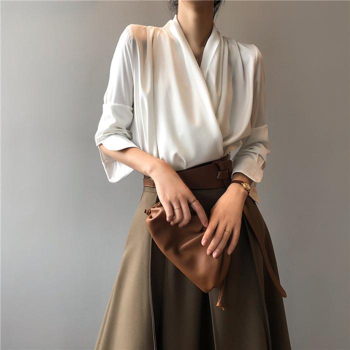シャツブラウス レディース ブラウス シャツ 白シャツ ホワイトシャツ 長袖 vネック シンプル 襟付き オフィス 着痩せ 美シルエット トップス 通勤