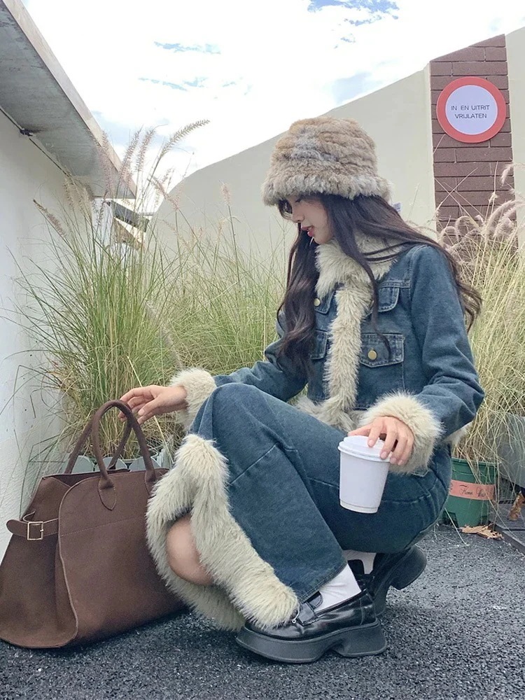 【2枚購入で200円 OFF！急速出荷】女性用プラッシュデニムスーツ秋冬コートとスカートのツーピースセット