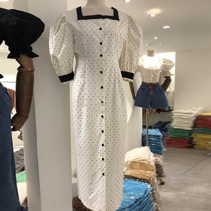 2色 レトロ風 ワンピース 半袖 夏 きれいめ ロング ミディアム丈 五分袖 パフスリーブ スクエアネック ストレート 前開き 透け感 白 ホワイト 黒 ブラック 大人カラー バイカラー S M L