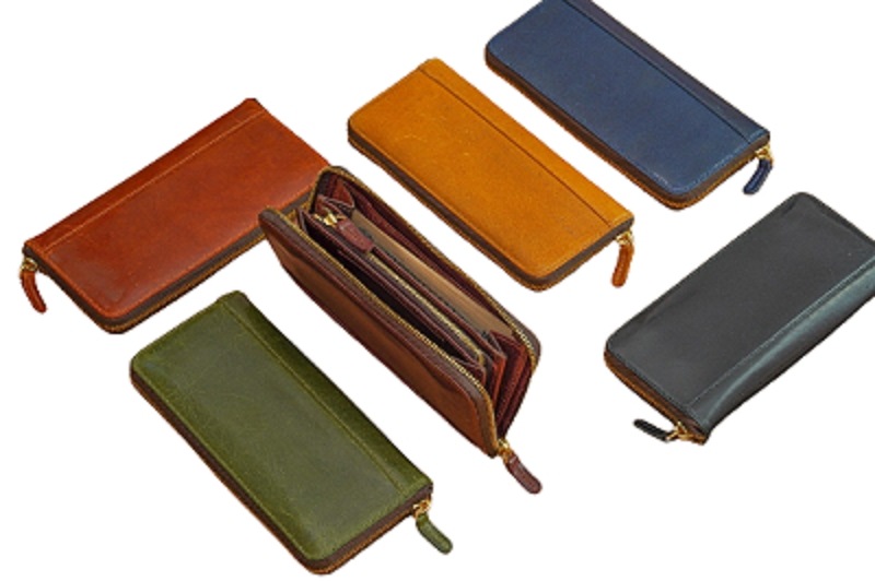 ヌメラウンド長財布