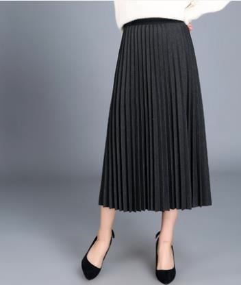 3085.オフィスカジュアルに プリーツロングスカート（春秋グレー）