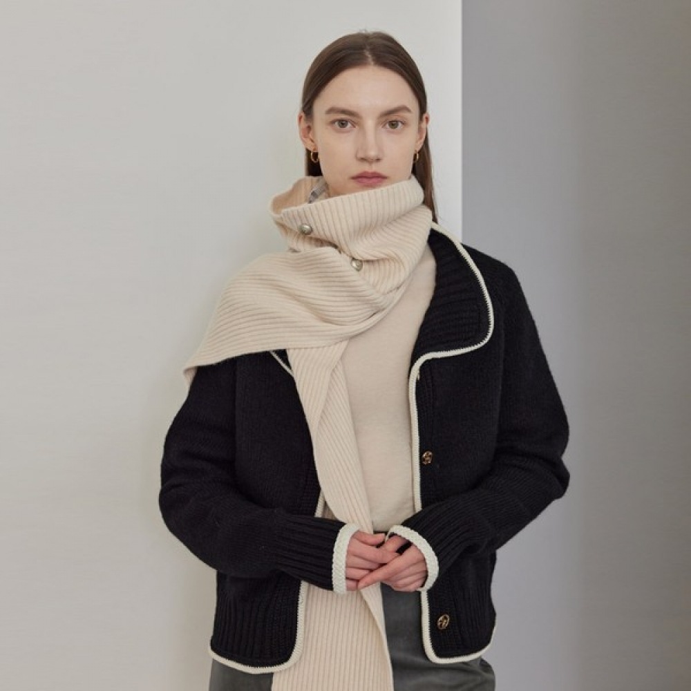 (リアーナニューヨーク) ハイネックボタンニットマフラー RRYASF050 9,346円