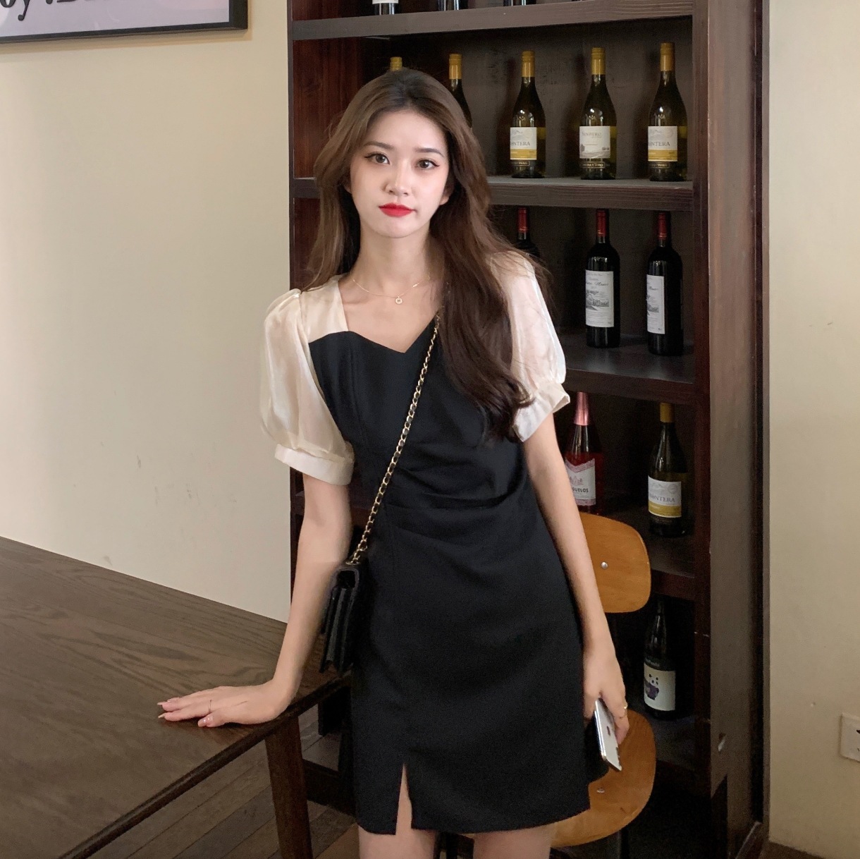 ワンピース デート ショート ショート丈 袖あり 半袖 スリム タイト 細身 かわいい 大人可愛い きれいめ シンプル カジュアル 大人 上品 おしゃれ お洒落 主役級 存在感 夏 10代 20代