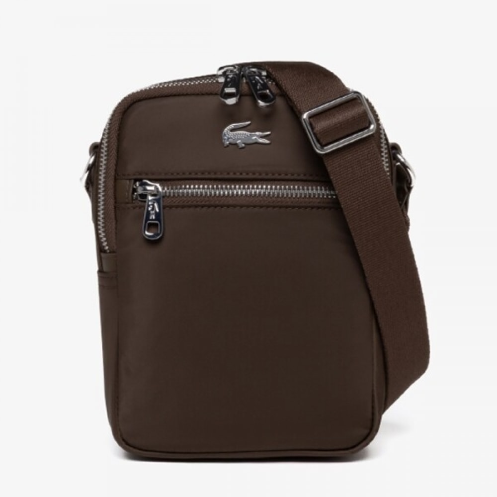 ラコステ イージー 縦型 カメラバッグ NF5021Y55G