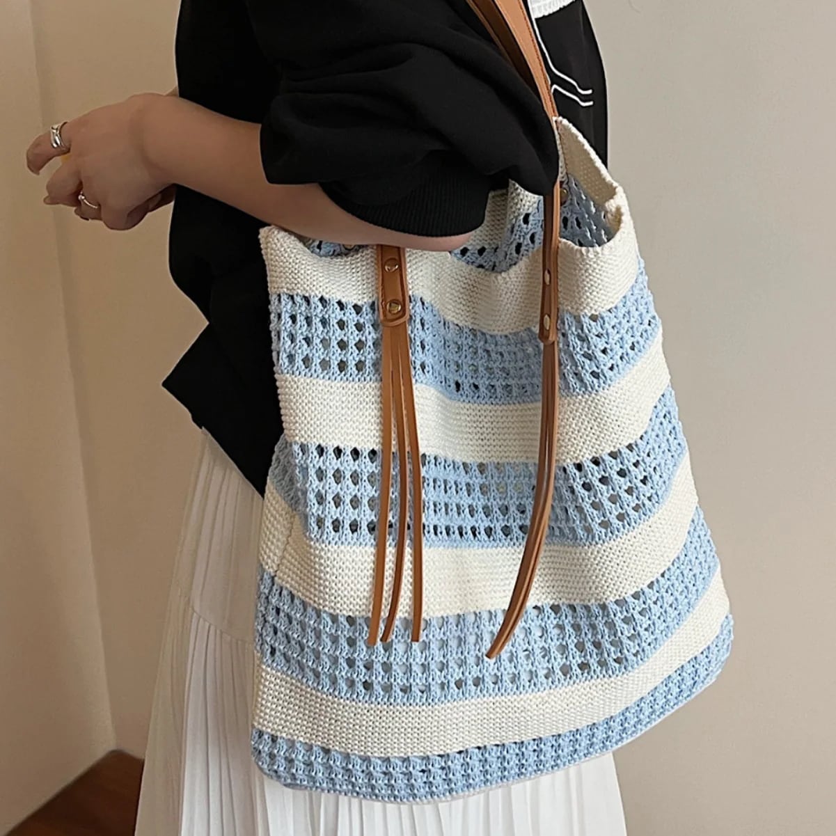 【20点セット】メガ割ショルダーバッグ マイエコバッグ探し 韓国 ストライプ大容量トートバッグ女性新しい海辺の休日風くり抜きビーチバッグ 45,842円