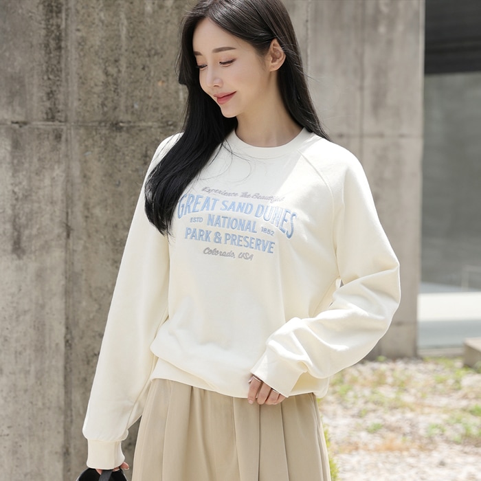 [韓国ファッション] ラウンドネック 刺繍レタリング ラグラン マンツーマン Tシャツ