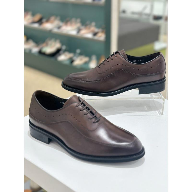 [驪州店] [] 男性Uチップ 穴あきパンチング ディテール ドレス フォーマルシューズ(2color)022431004 ブラウン