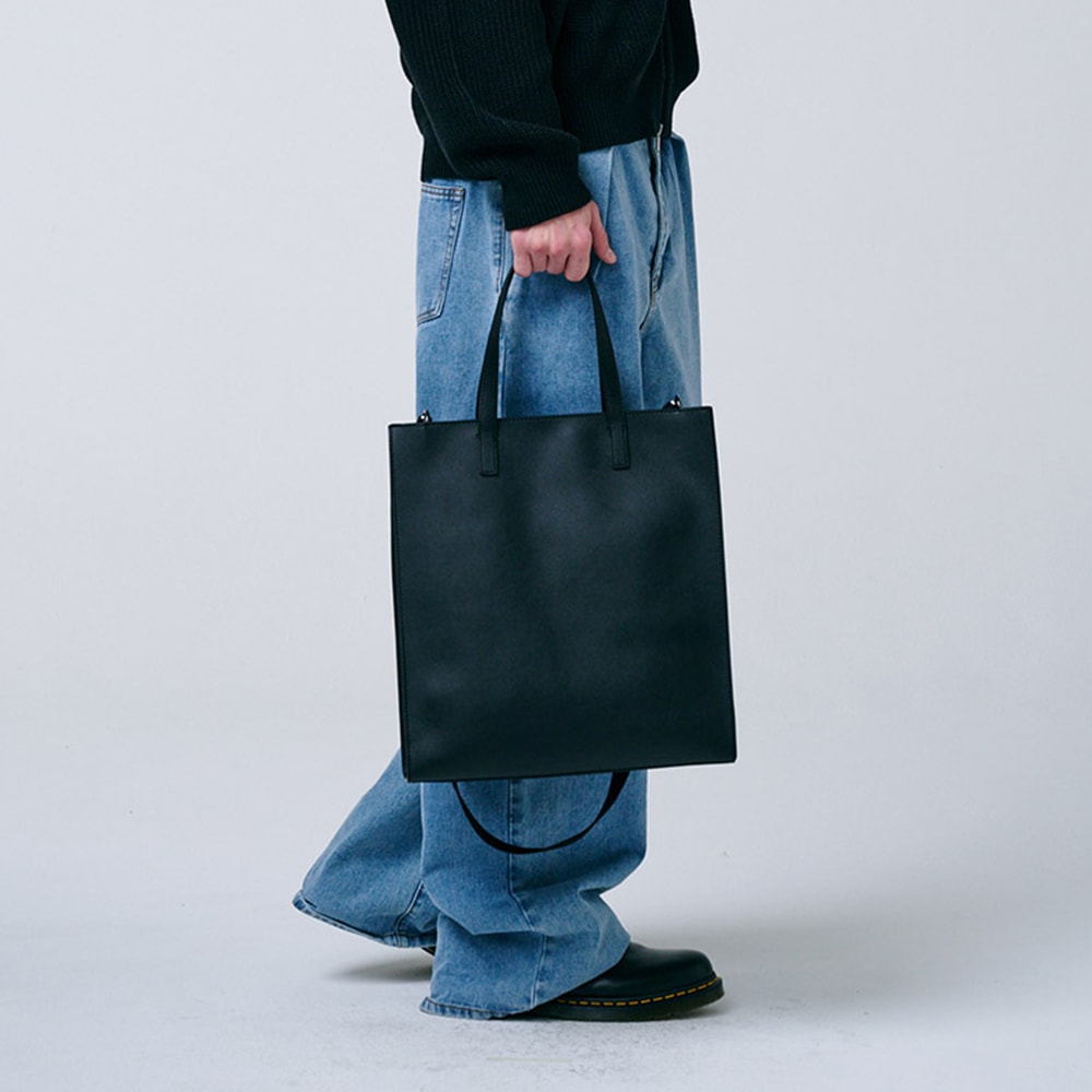 ヴィーガンレザー モダン トートバッグ ブラック