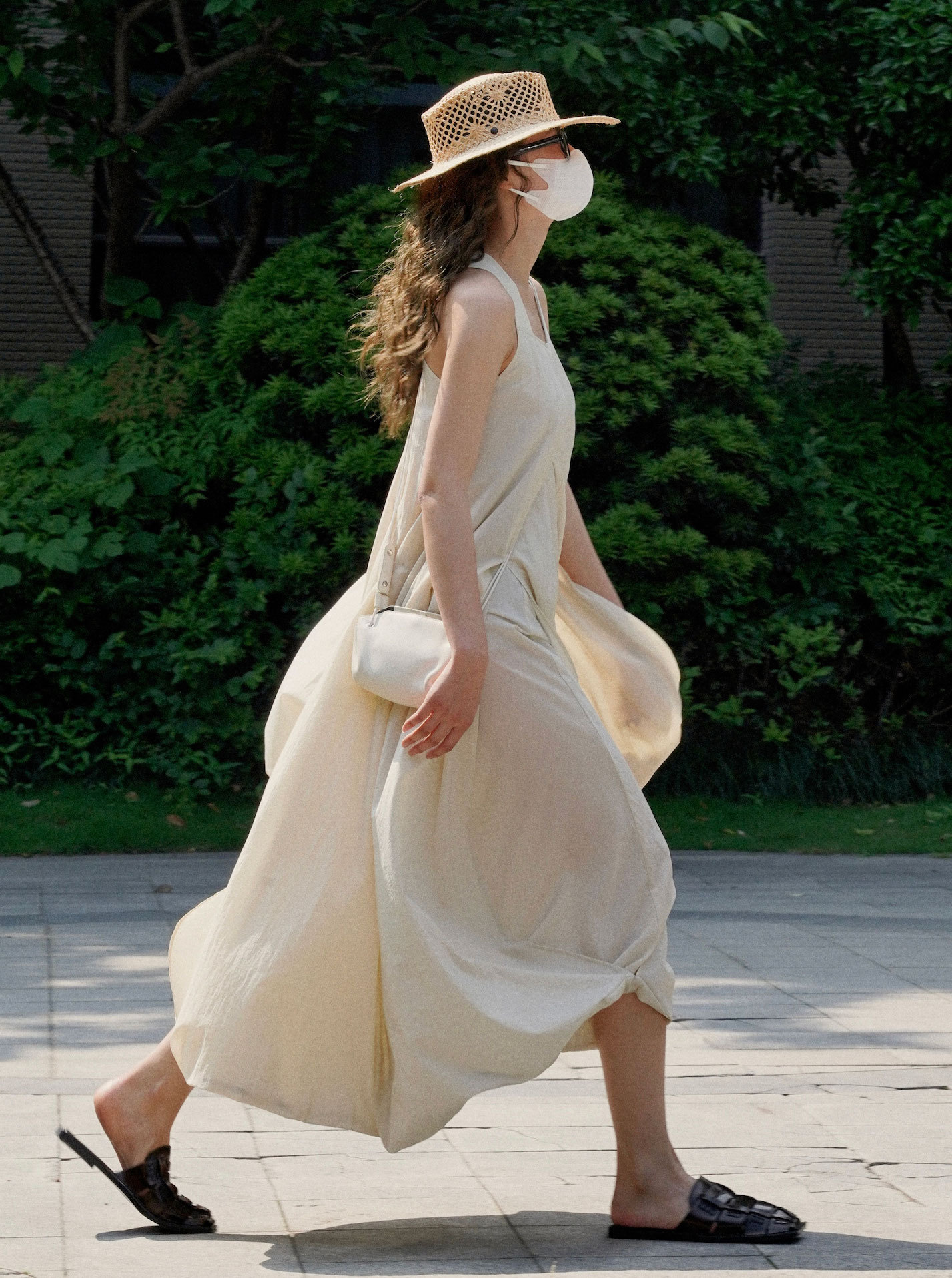 ルーブル夏新韓系ロマンチックで怠惰なつぼみのストラップワンピースがゆったりして痩せているロングスカートの女性