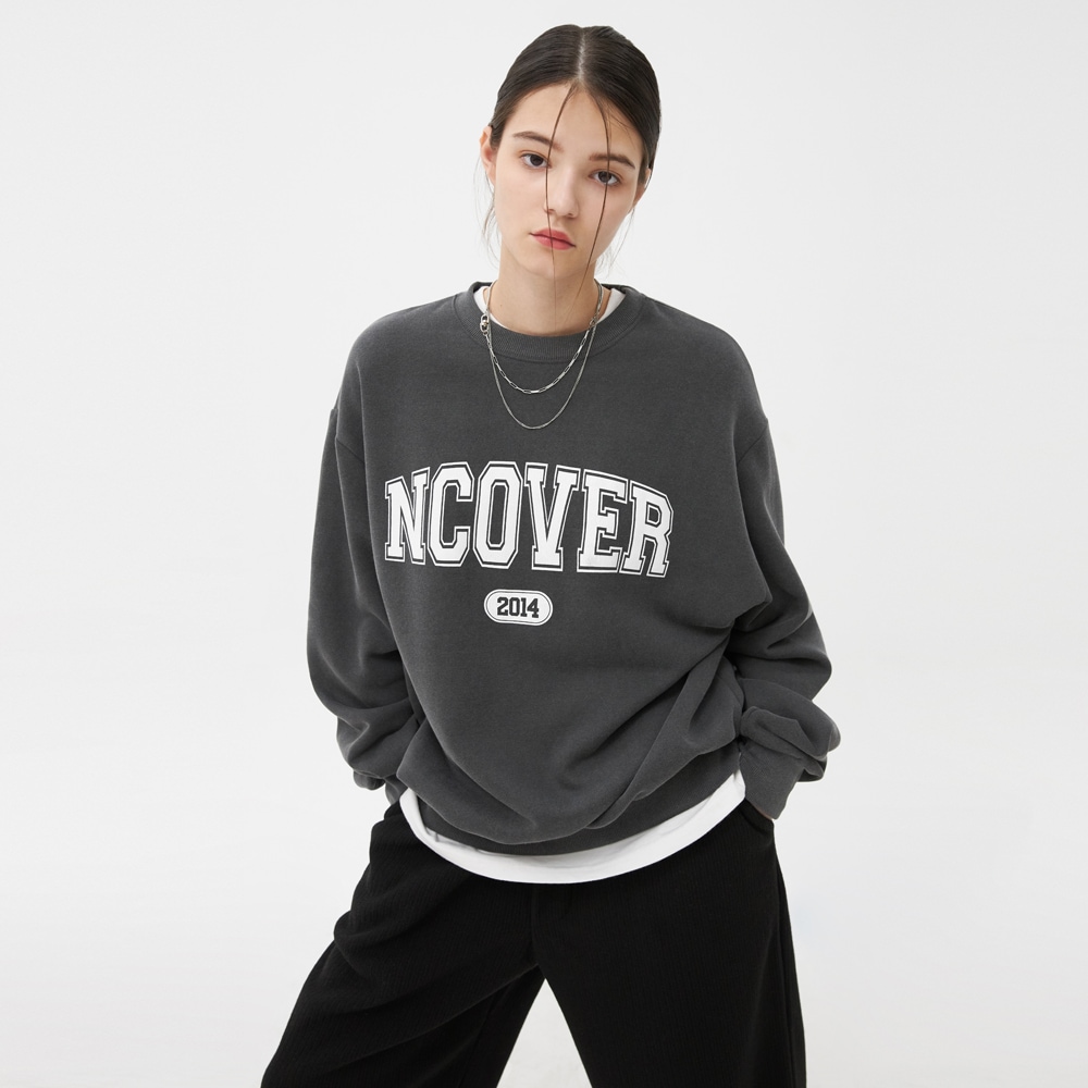 PIGMENT CRACK LOGO SWEATSHIRT-BLACK