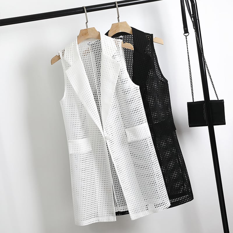 アウター 上着 ジレ ベスト テーラードベストメッシュ Vネック チュニック丈 ロング丈 無地 襟付き 透け感 シアー シングルブレスト レース 体型カバー 肌見せ 可愛い かわいい きれいめ lou 6,534円