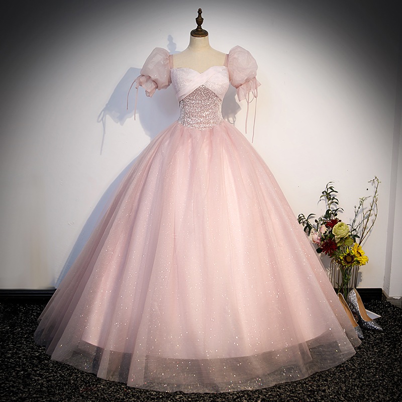 婚約イブニングドレスピンクプリンセス花嫁トーストウェアステージパフォーマンスソロウェディングドレスホストドレス卸売