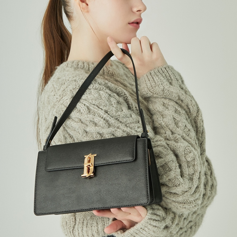 ジュスティーナ・ルーチェ・アム・バゲットショルダーバッグ (JHNCHA4BS823BK010)