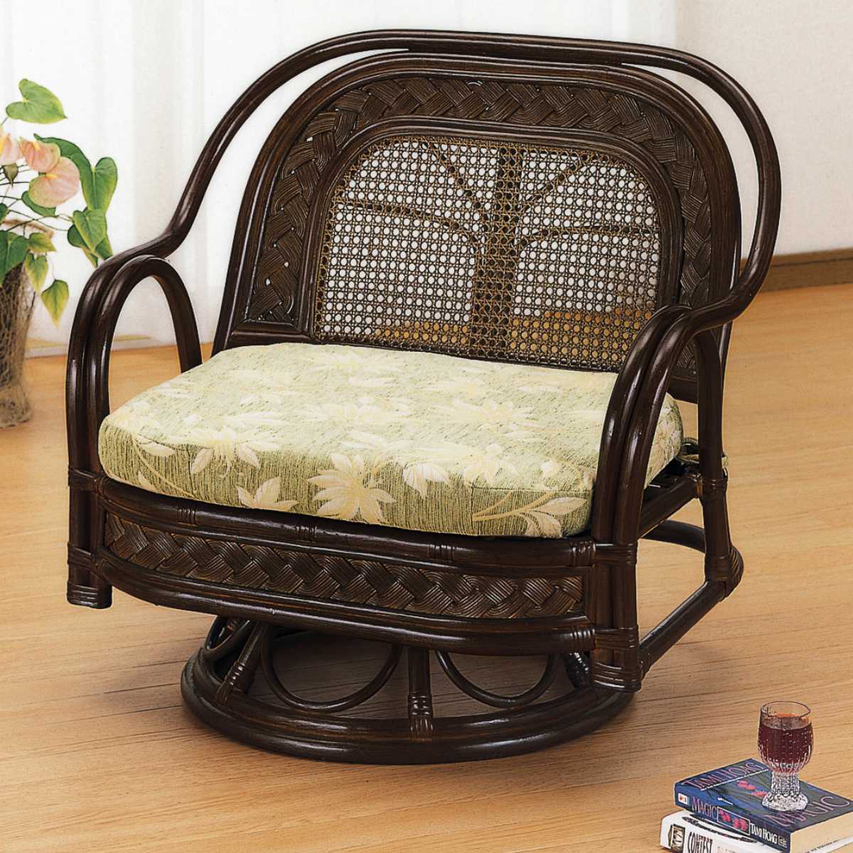 籐 回転座椅子 ワイドタイプ ラタンチェア 座面高34cm 回転式 背もたれ付き 肘付き 肘掛 イス チェア 座いす アジアン ワイド 籐家具 花柄 和モダン ラタン リラックスチェア