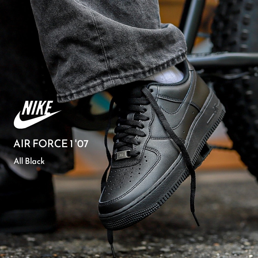 NIKE AIR FORCE 1 07 \