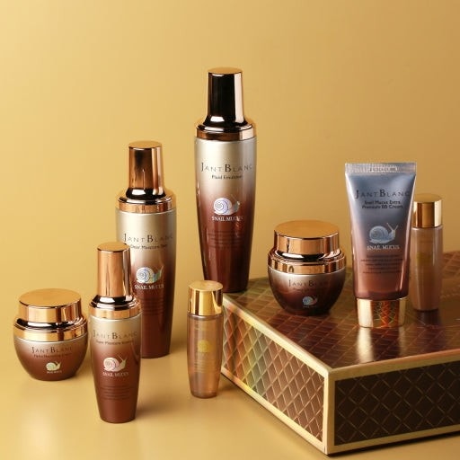 カタツムリ 粘液 ろ過物 レディース 6種 基礎スキンケアセット + 贈呈2種