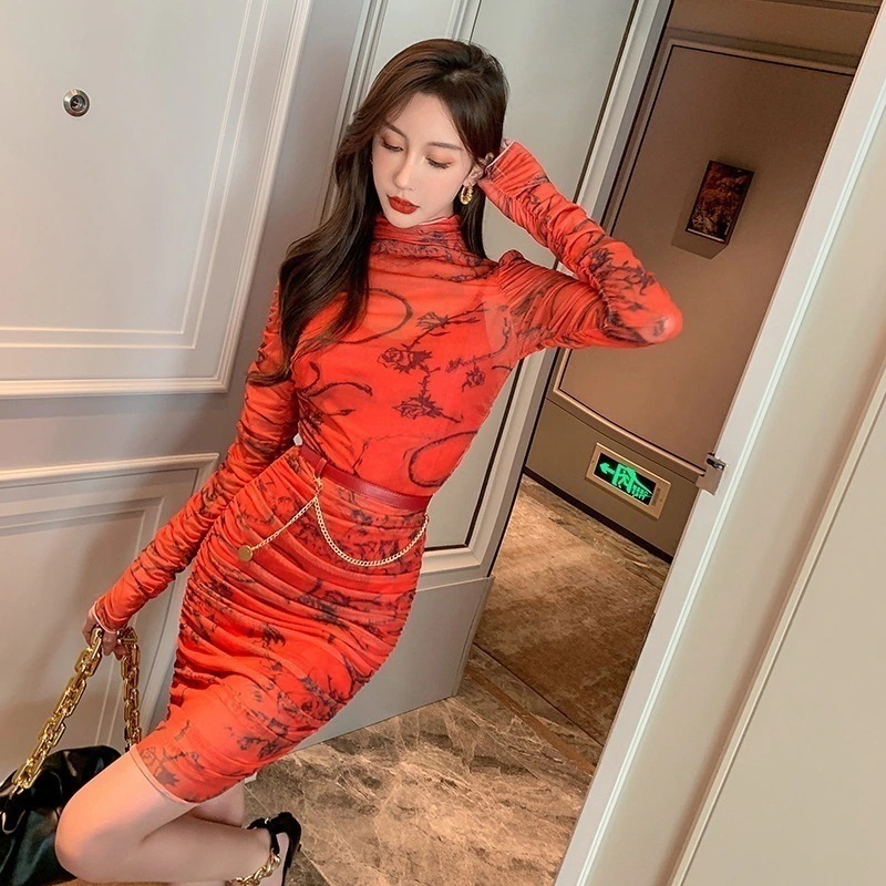 【Fellow 20％割】秋 タートルネック 柄ワンピース タイト 皺 チュール パーティードレス 着痩せ 大人 お呼ばれ 同窓会 披露宴 卒業式 結婚式 ウェディング 二次会 成人式30%までに制限