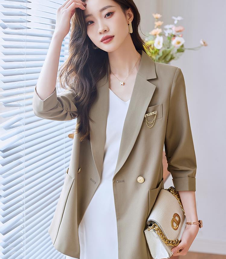 女性の夏の新しいファッションの気質のカジュアルなスーツ