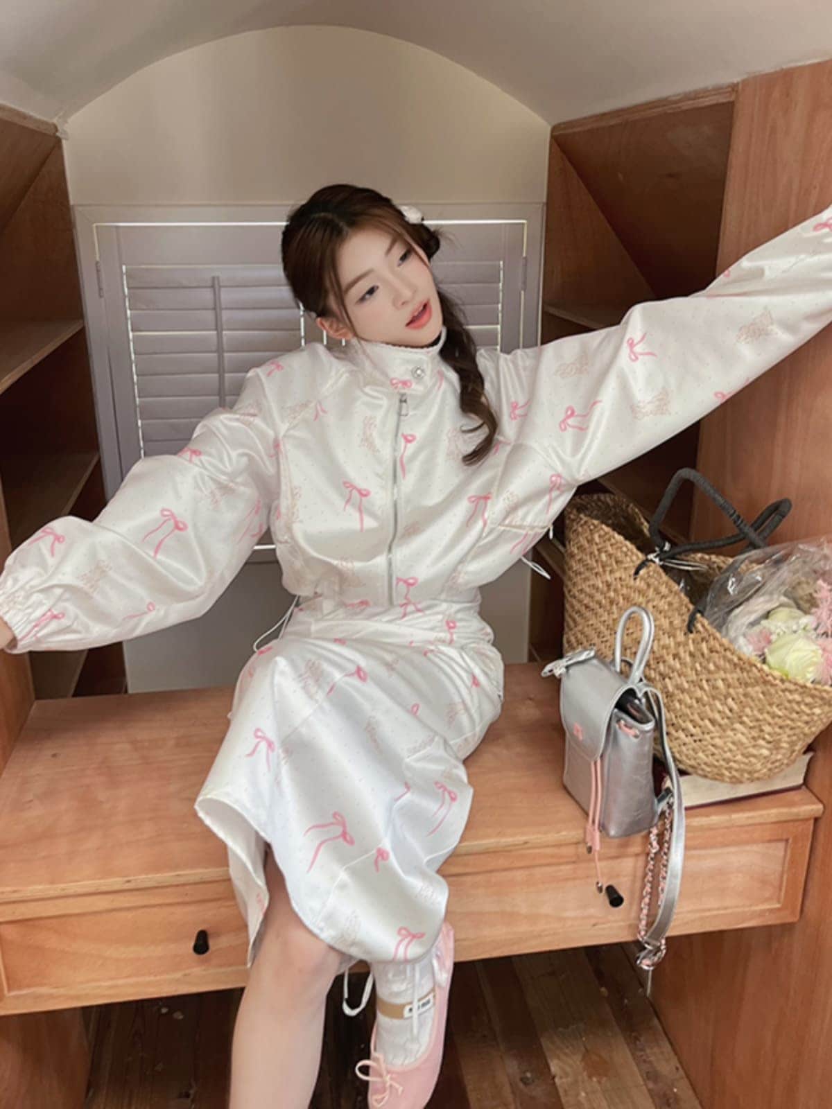 長袖スーツ 秋冬 韓国 かわいい レディース ハイネックスタンドネックアウターブルー ブラックブルゾンお出かけ長袖セクシーシルエットトップスサイド冬カジュアルファッション系サイズお出かけフル丈トラック