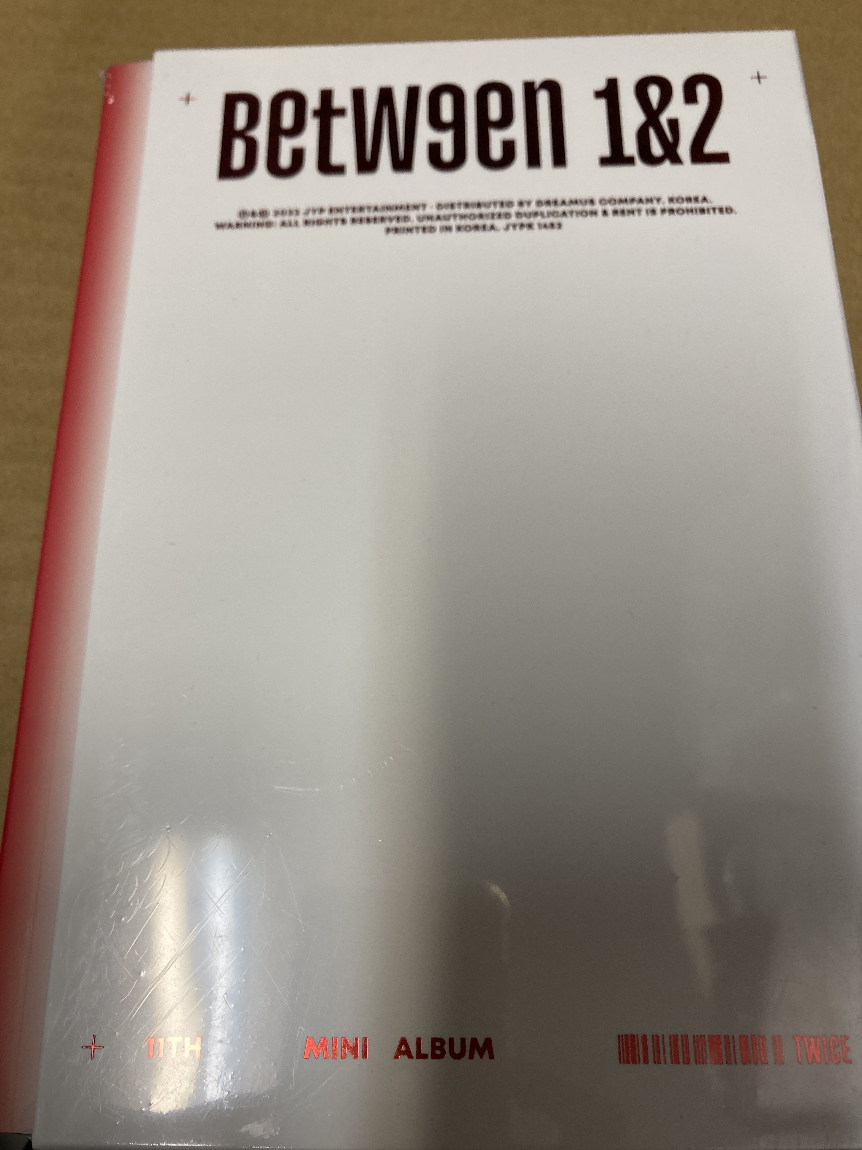 11th Mini Album: BETWEEN 1&2 TWICE 新品未開封