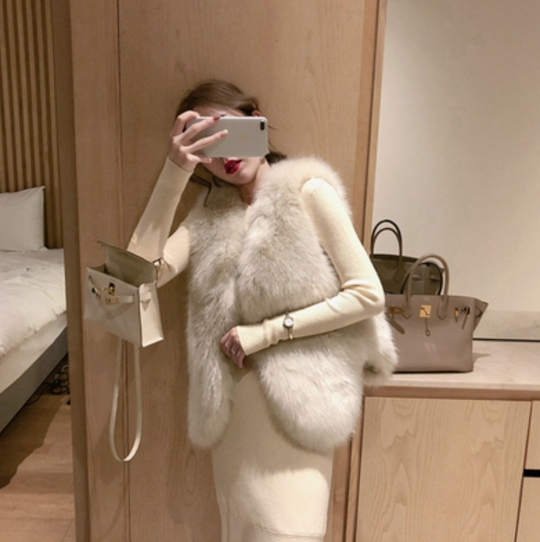 アウター デート ベスト 上着 もこもこアウター 袖なし ノースリーブ 主役級 存在感 春 秋 冬 10代 個性的 アプリコット グレー S M L こなれ感 ゆったり エレガント ガーリー 暖かい