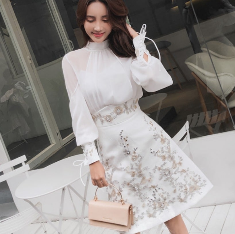 ワンピース ドレス レディース ショート 長袖 パフスリーブ シアー 透け感 個性的 かわいい 大人可愛い きれいめ シンプル ガーリー 大人 上品 おしゃれ 花柄 フラワー 春 夏 デート イベント